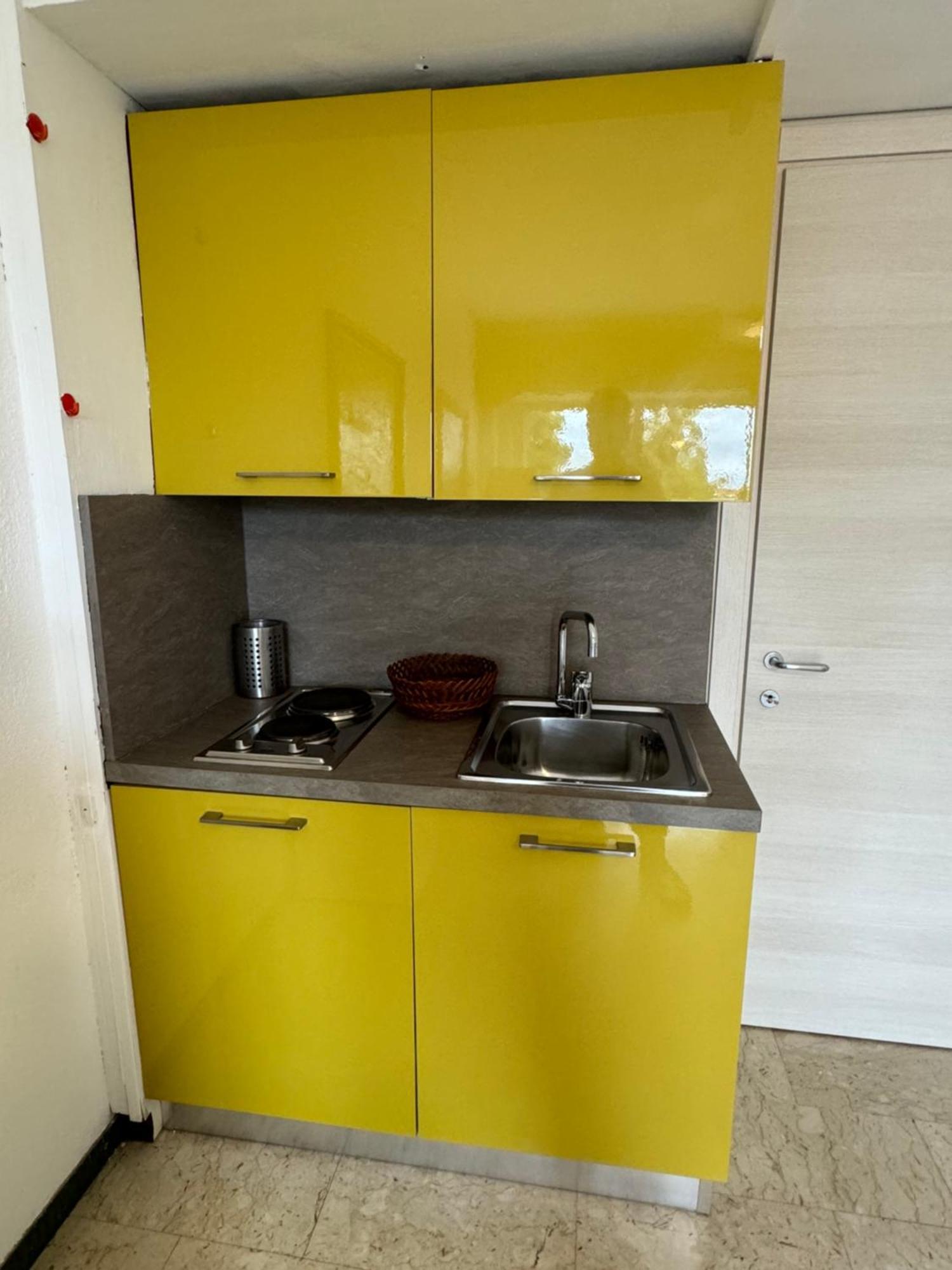 Tirrenia Beach House - Sea Front With Private Beach Sanremo Esterno foto