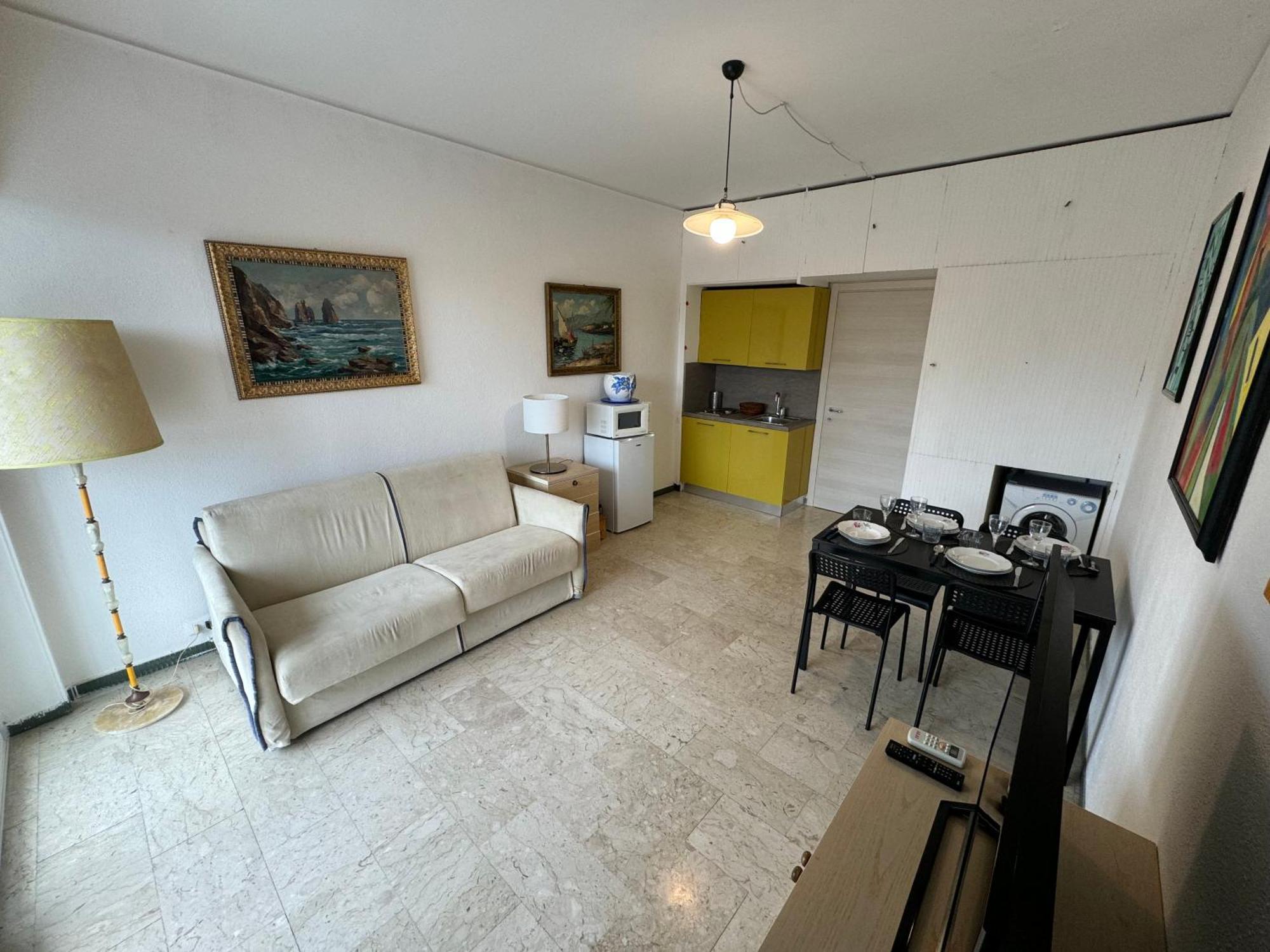 Tirrenia Beach House - Sea Front With Private Beach Sanremo Esterno foto